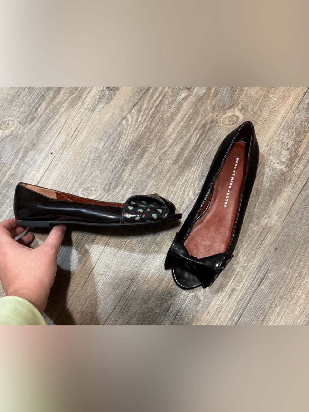 Marc by Marc Jacobs Bow Accents Ballet Flats - Picture 4 of 9